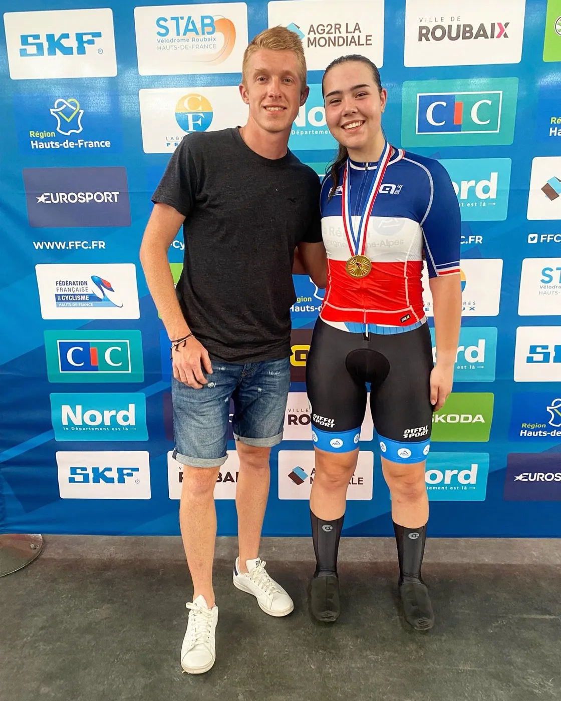Maxim Frémeaux avec Emma Jimenez, médaillée d’or aux championnats de France sur piste à Roubaix